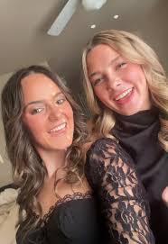 Lauren Cronk's Instagram, Twitter & Facebook