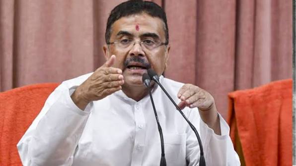 पश्चिम बंगाल के मुख्यमंत्री शुभेंदु अधिकारी ने दुर्गा पूजा को लेकर कई बड़े  ऐलान किए हैं. राज्य सरकार कम बजट वाली दुर्गा पूजा समितियों को एक ...