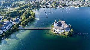 Gmunden ist eine reiche stadt, hat millionenschulden angehäuft und war nicht einmal in der lage, ein ordentliches hallenbad für die. Schloss Orth In Salzkammergut Gmunden Am Traunsee Austria Alpinestock Com