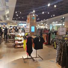 Choose your market and language to visit the pull&bear website. Pull Bear Carnide C C Colombo Lj 1 029b