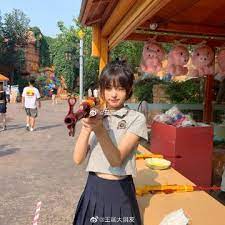 Wáng yībó, born 5 august 1997) is a chinese actor, dancer, singer, rapper, tv host, and professional motorcycle racer. å¾®åšæœç´¢