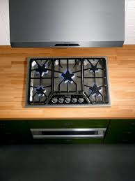 The stovetop uses an electromagnetic field to heat only the pan. Thermador Cooktops Arizona Wholesale Supply