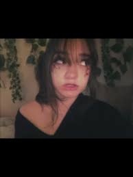 Ho Do Flowers Bloom When You Walk Past Them