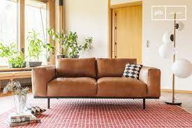 Das geschlecht ist im schwäbischen männlich (wie im französischen und italienischen). Mandel Sofa In Braunem Leder Ein Zeitgenossisch Pib