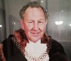 Tribute is paid to former mayor of Stamford Alec Burt