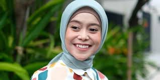 Ingin tahu lebih banyak tentang biodata dan profil lesti kejora? Lesti Kejora Gagal Jadi Wanita Tercantik Dunia Akun Top Beauty World Hilang
