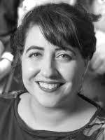 Sarah Kellogg's Instagram, Twitter & Facebook