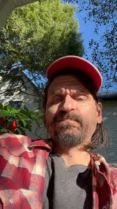 bckels @adas33 did you guys send Gordon lightfoot to curse my sculpture?!