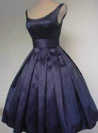 gorgeous buttoned belt love the fullness of the skirt 50s fashion dresses fashion fashion dresses