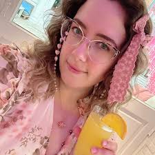 Sneak peek of Plus size design of Winnie the Pooh 8D ! Please welcome for  first plus size model of Haenuli :) (*We had plus size midels in fashion  show before but