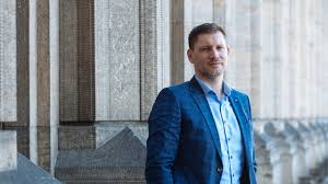 Václav bolemír nebeský was born at the nový dvůr estate in the neighbourhood of kokořín. Nehody Donutily Drahy Ke Zmenam Zavadeji Nova Pravidla Pro Strojvedouci Hospodarske Noviny Ihned Cz