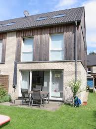 Die wohnung befindet sich im 2.obergeschoss eines mehrfamilienhauses und besteht aus: 5 Zimmer Wohnung Zu Vermieten Sulamith Wulfing Strasse 48 42119 Wuppertal Elberfeld Mapio Net
