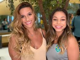 Browse 376 flavia saraiva stock photos and images available, or start a new search to explore more stock photos and images. Flavia Saraiva Jade Barbosa E Arthur Nory Se Reunem Para Noite De Beleza Famosos Gshow
