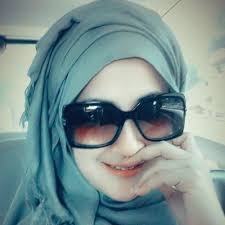 Bit.ly/16awdm1 official music video dari umi pipik abidzar al ghifari, putra umi pipik dan mendiang ustaz jefri al buchori menjadi sorotan lantaran. Umi Pipik Pipik Dian Twitter