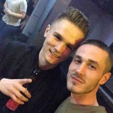 Dan Leek (@Danny_leek)