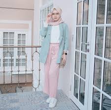 Ketika kejadian tertuduh memegang jawatan exco perumahan, kerajaan tempatan. 15 Inspirasi Padupadan Blazer Dengan Hijab Cantik Dan Elegan
