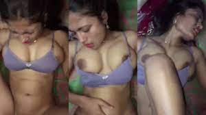Sneaking into Marathi village girlfriends house, pounding her hard