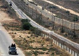 Ada banyak mitos yang berkembang salah misalnya mengenai penyebab konflik israel dan palestina adalah agama. Tentara Israel Bunuh 4 Warga Palestina Di Perbatasan Gaza