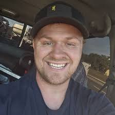 Removing tie rod end from steer cylinder?