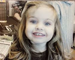 Addison Mackenzie's Instagram, Twitter & Facebook