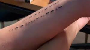 Jimi blue ochsenknecht (29) verbindet das angenehme mit dem notwendigen! Was Bedeutet Es Jimi Und Yeliz Haben Noch Ein Parchentattoo Promiflash De