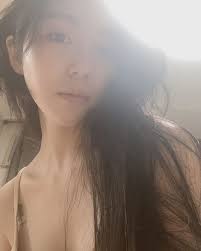 더 애인같아졌고 같이 영화도보고 또 맛집도 다니고 누나는 어느 순간부터 이런말을 나에게 자주 했다. Qaguh8m0gcrd4m
