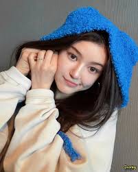 Jeanzforfree Danielle Instagram live Her smile is as warm as the sun, and  her beauty is as bright 😍💕 ©️ Daering #NewJeans #뉴진스 #Jeanzforfree #MINJI  #민지 #HANNI #하니 #DANIELLE #다니엘 #HAERIN #해린 #