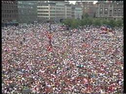 Juni 1992 vandt danmark europamesterskabet i fodbold. Sa Mange Mennesker Var Modt Op Da Danmark Vandt Em I 1992 Youtube