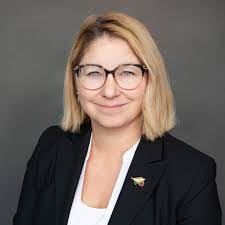 Jodi Banks's Instagram, Twitter & Facebook