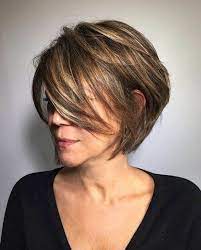 90 Exemples De Coiffure Cheveux Court Les Tendances Qui Vont Marquer L Ete De 2018 Maison 2018 Cheveux Courts Cheveux Courts Bob Coupe De Cheveux