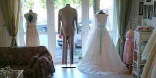 Sommerröcke sind in vielen unterschiedlichen längen zu haben. La Divina Brautkleid Berlin Brautmode Und Hochzeitskleider Top10berlin