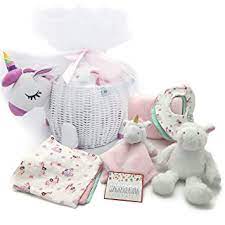 Amazon Com Regalos De Baby Shower Cesta De Regalo Esencial Para Recien Nacido Hermoso Tema De Unicornio Envuelto Para Un Nino O Nina Todo En Uno Articulos Esenciales Para Ninos O Ninas