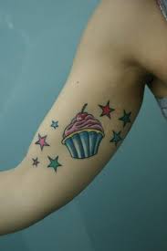 Tatuagens em homenagem as mães e filhos! Arm Fantasie Kuchen Tattoo Von Amor De Madre