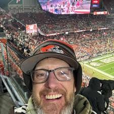 Top 7 rookies that I should be looking at during the draft? WR/RB