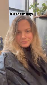 Getting ready for the show tonight!!! #dsmparlor is the best! Thanks  @cutcolorlove for all the hair love!! Now I’m ready for  #cirquewonderlandstudentshowcase !!