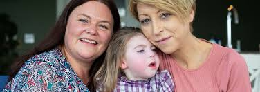 Rond half vijf werd ze uiteindelijk met een ambulance naar het ziekenhuis gebracht, waar ze intussen aan de beterende hand zou zijn. Donate The Jack And Jill Children S Foundation