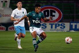 Somos el decano del fútbol chileno. Santiago Wanderers Victor Rivero Happy For His Premiere Add And Not Be Marked Is Positive