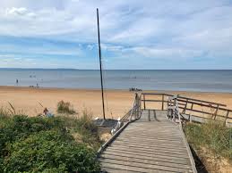 Located in halmstad, nordic camping tylösand offers accommodation with a patio, kitchen and free wifi. Guide Till Halmstads Strander Om Strander I Halmstad Fran Barnvanliga Sandstrander Till Klippbad