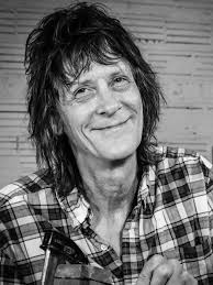 Interview: Terry McInturff, under-the-radar guitar maker