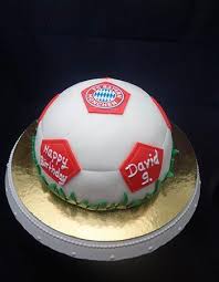 3d Torten Lieblings Comicfigur Traumauto Schultuten Sportschuhe Motivtorten Backen Bayern Torte Torten