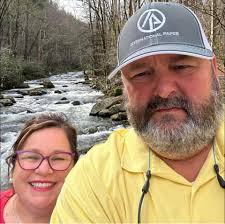 Who can recommend an emergency electrician?