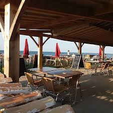 Degustation D Huitres Chez Le Producteur Et Face Au Bassin D Arcachon Avis De Voyageurs Sur La Cabane Des Jaud Gujan Mestras Tripadvisor