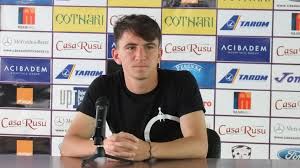 Fostul jucător polist deian sorescu a debutat, miercuri seara, pentru naționala de seniori a româniei. Deian Sorescu In PregÄƒtiri La O FormaÅ£ie Din Italia Cu Cine Poate Semna Talentatul Junior Care Va Fi Pierdut Gratis De Acs Poli
