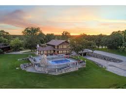 You can research home values, browse pequot lakes's hottest homes, and see what coldwell banker's agents have to say. 8624 County Road 1 Sw Pequot Lakes Mn 56472 Mls 5648216 Edina Realty