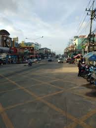 It is the main road crossing between malaysia and thailand and most long distance buses between the two countries use this checkpoint. Dannok Make The Most Of The Thai Border Town This Is Wanderlust