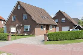 Haus mona tilbyder indkvartering med bar og gratis wifi. Ferienhaus Mona Home