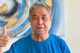 Moua Vang's Instagram, Twitter & Facebook