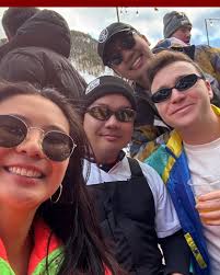 Booth students, alumni, and volunteers took part in the 24th Hong Kong  Dragon Boat Short Course Races, held by the Stanley Dragon Boat  Association. Brian Tsui, MBA '11, and Daniel Wu, MBA '