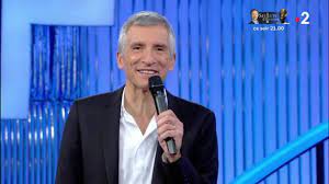 La choriste perd sa robe en très perturbé nagui drague une de l émission est oubliez dévoile gros oups dans. Video Une Choriste De N Oubliez Pas Les Paroles Devoile Un Sein Nagui S En Amuse Merci Pour Ce Moment De Bonheur Video Dailymotion