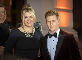 This is a photo of my best favourite celebrity he is michael schumacher with his beautiful wife corinna, to pick up award in berlin,germany.the award was to mr schumacher award was given to him on the. Michael Schumacher S Wife Spoke Beautifully About Her Husband A Family Friend Awarded The Legend A Special Prize Teller Report